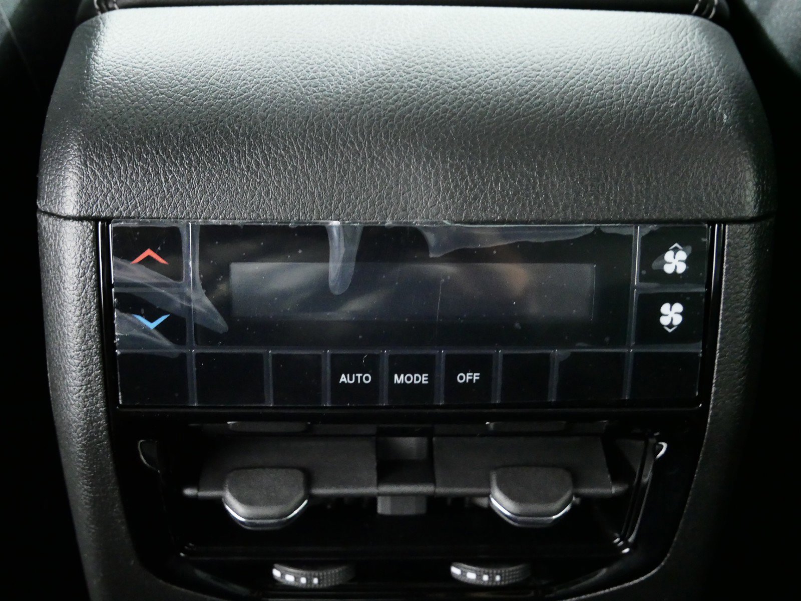 Thumbnail: 2025 Jeep Grand Cherokee L - 24