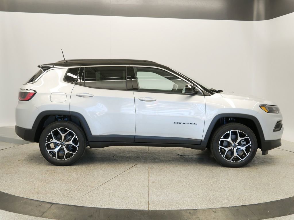 Thumbnail: 2025 Jeep Compass - 9