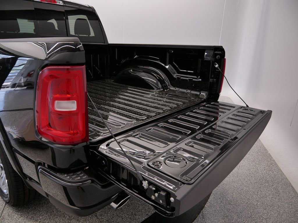 Thumbnail: 2026 RAM 1500 - 2