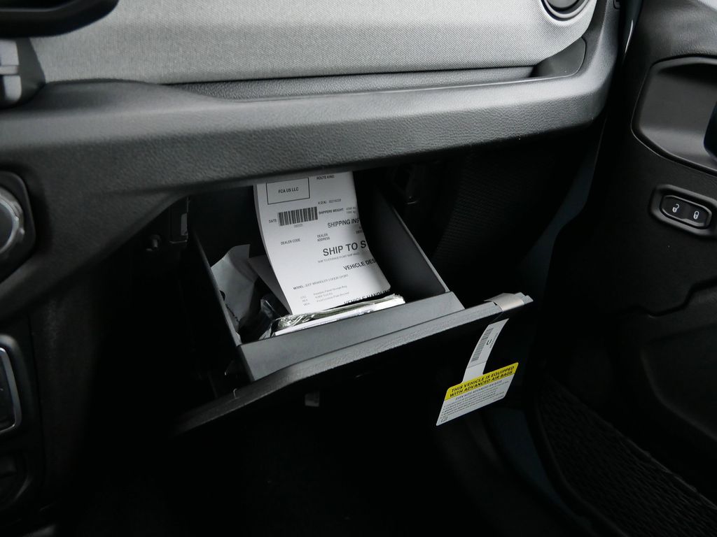 Thumbnail: 2026 Jeep Wrangler - 40