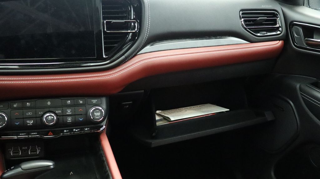 Thumbnail: 2024 Dodge Durango - 26