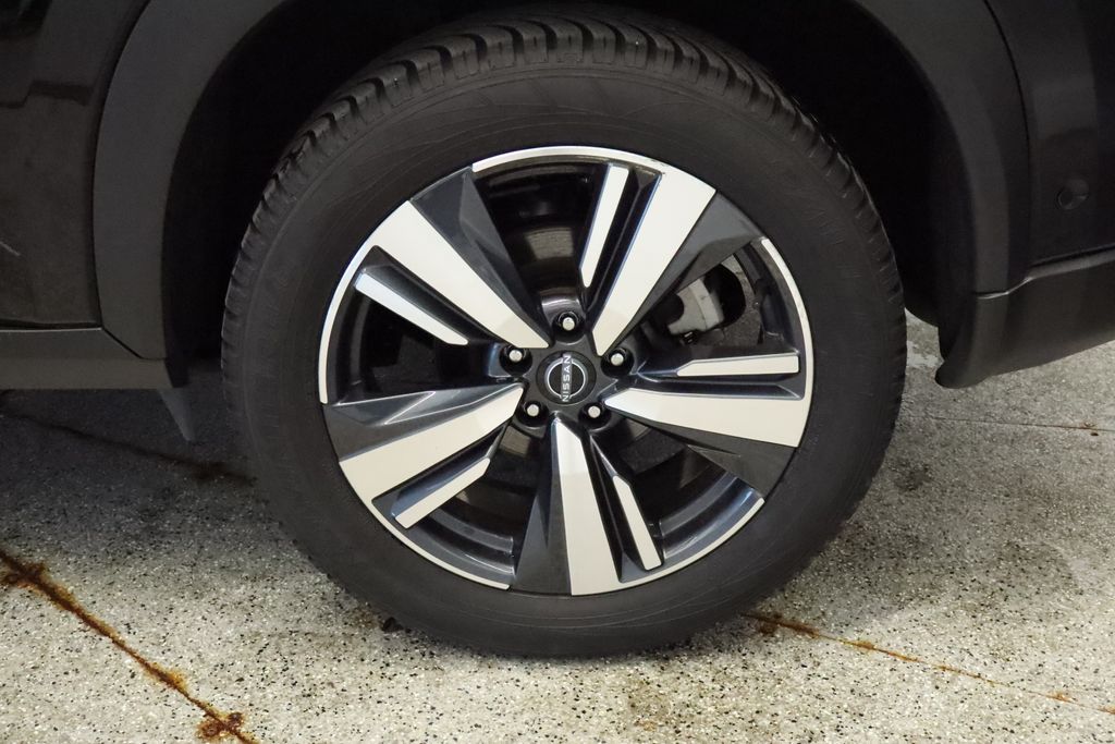 Thumbnail: 2024 Nissan Rogue - 16