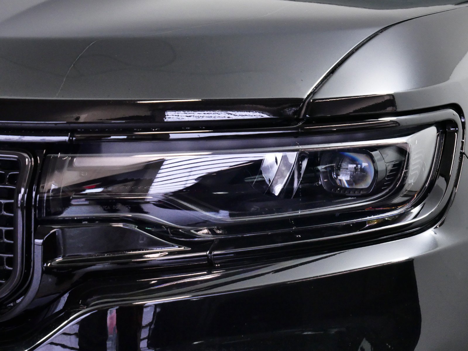 Thumbnail: 2024 Jeep Wagoneer - 15