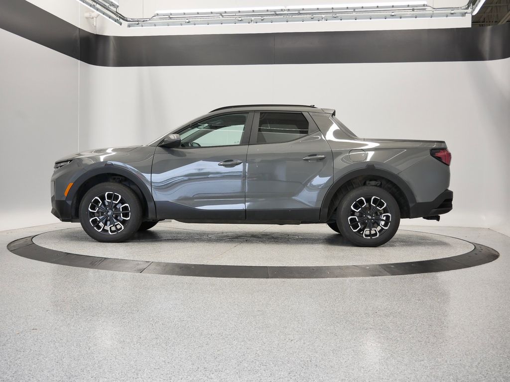 Thumbnail: 2023 Hyundai Santa Cruz - 2