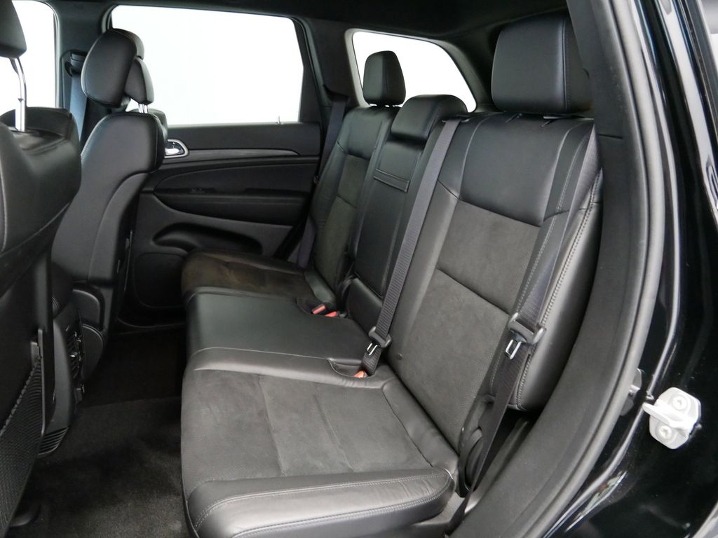 Thumbnail: 2022 Jeep Grand Cherokee - 9