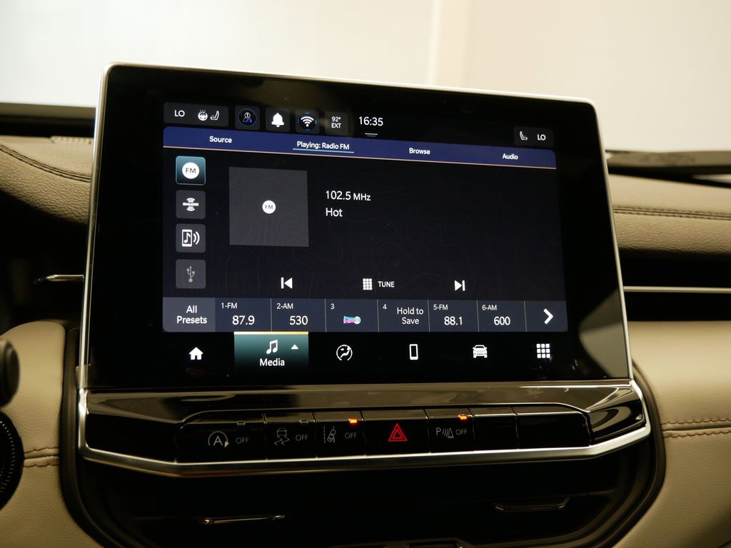 Thumbnail: 2025 Jeep Compass - 27