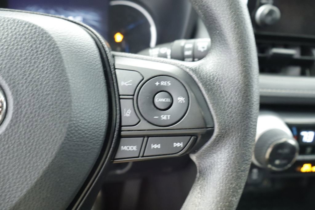 Thumbnail: 2023 Toyota RAV4 - 31