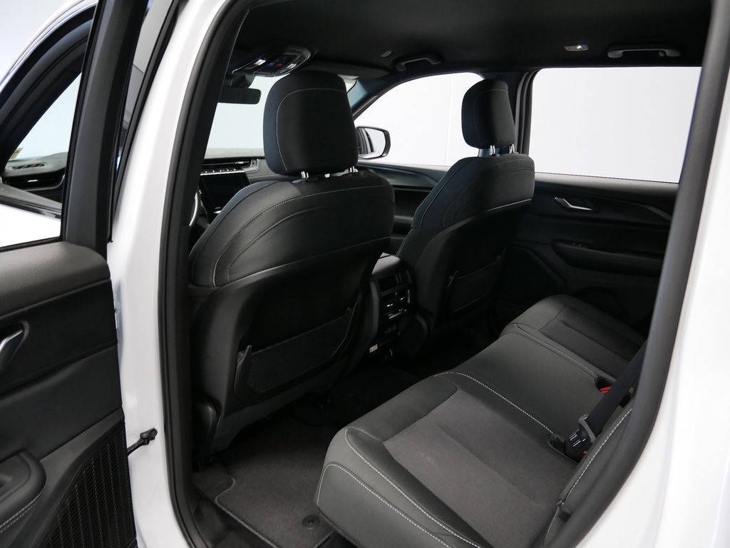 Thumbnail: 2025 Jeep Grand Cherokee - 7