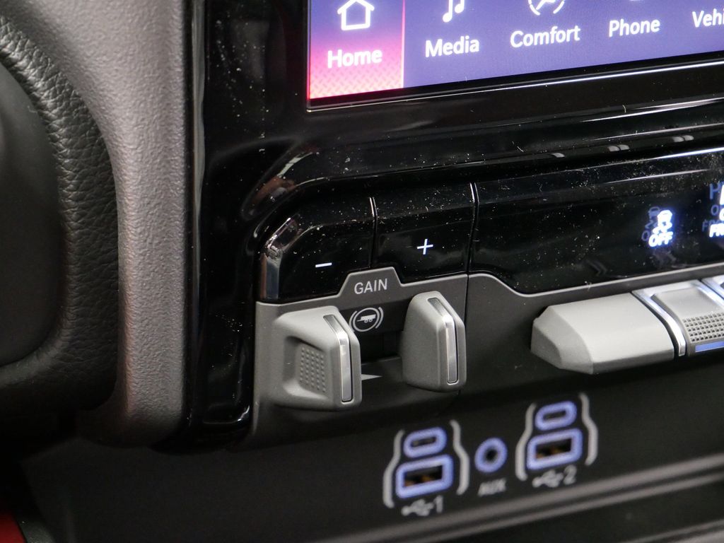 Thumbnail: 2026 RAM 1500 - 38