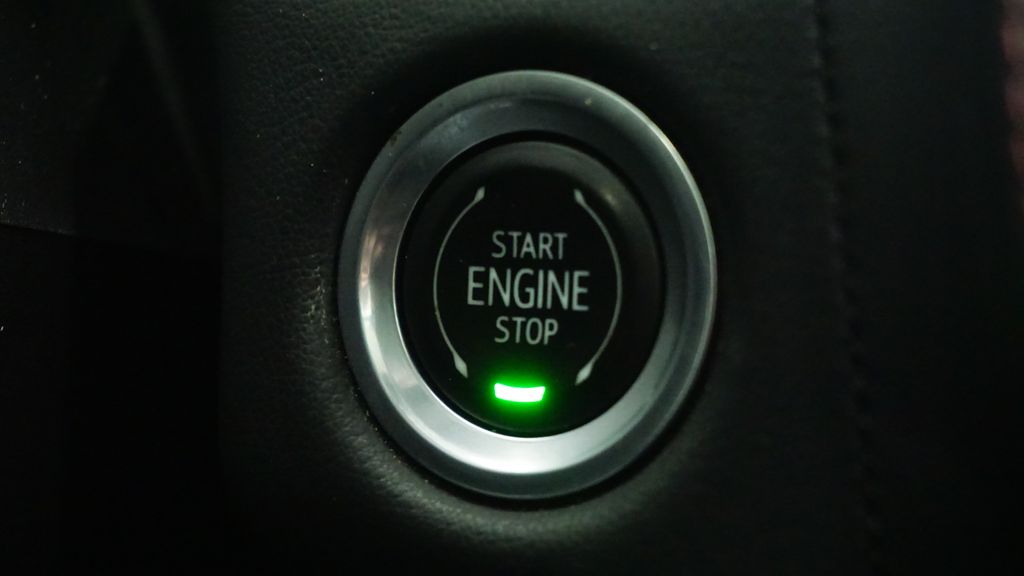 Thumbnail: 2022 Chevrolet Suburban - 32