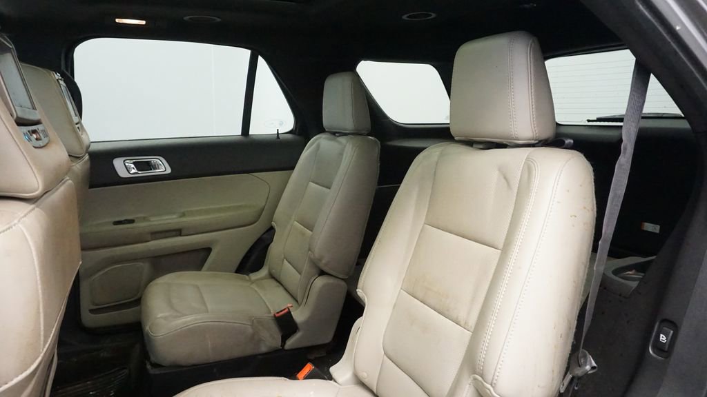 Thumbnail: 2011 Ford Explorer - 21