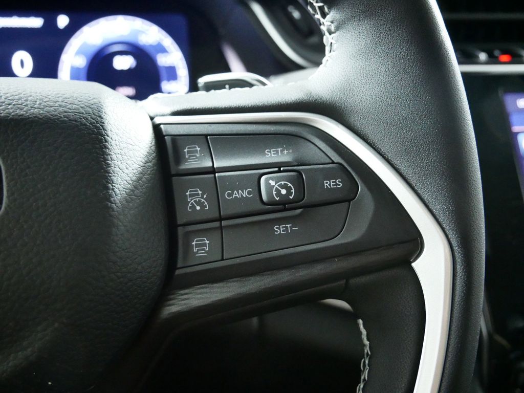Thumbnail: 2024 Jeep Grand Cherokee - 40