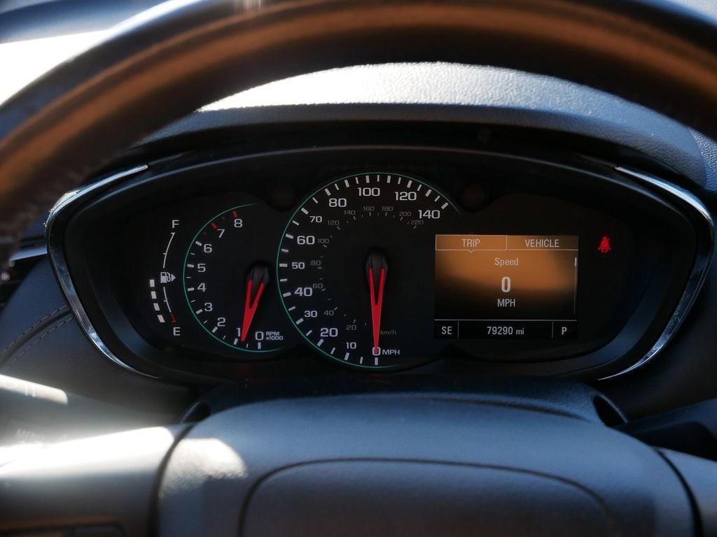 Thumbnail: 2022 Chevrolet Trax - 24