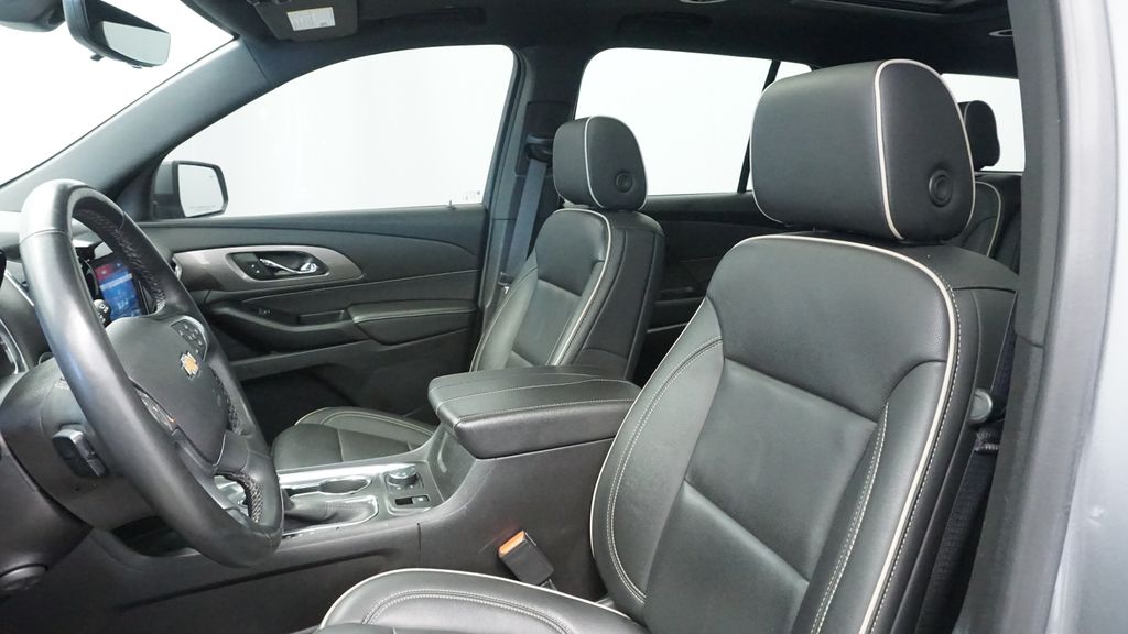 Thumbnail: 2023 Chevrolet Traverse - 29