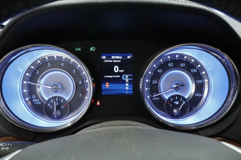 Thumbnail: 2014 Chrysler 300 - 22