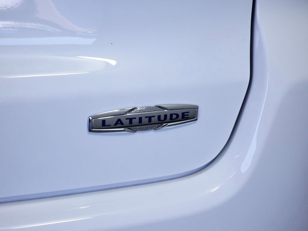 Thumbnail: 2024 Jeep Compass - 14