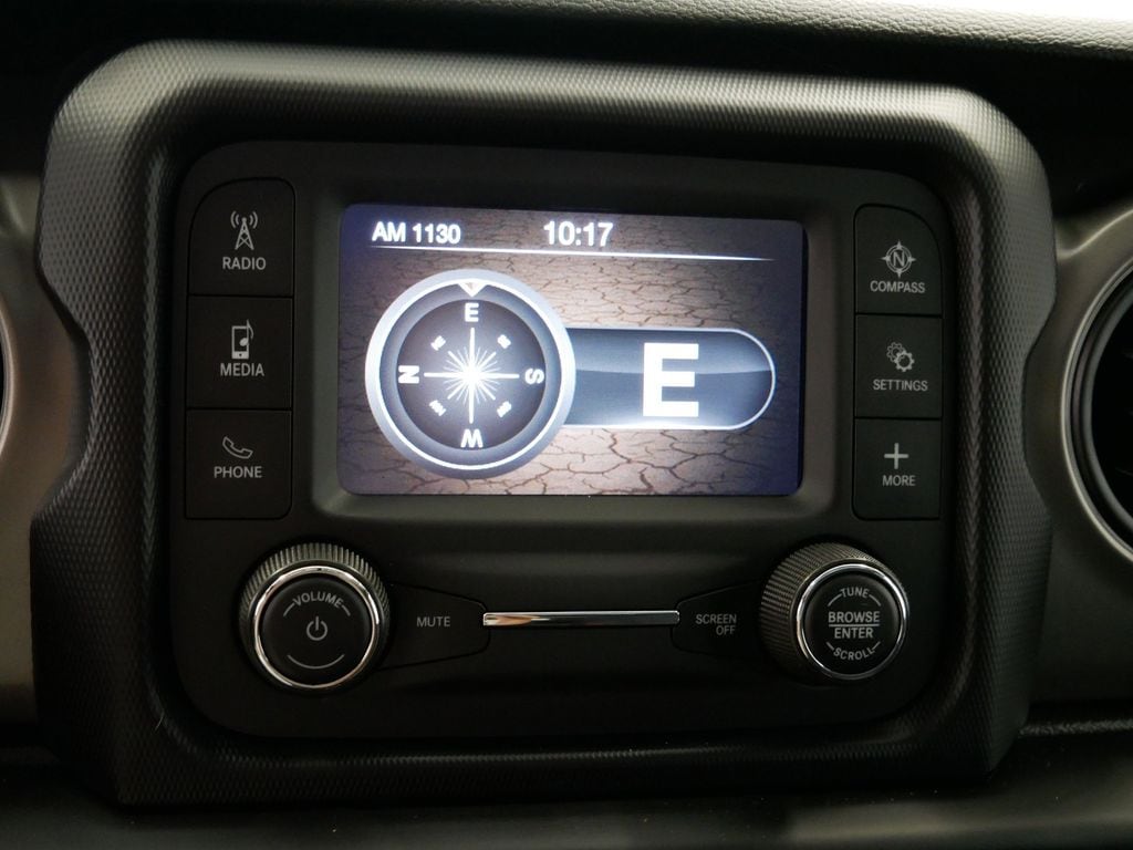 Thumbnail: 2021 Jeep Wrangler - 31