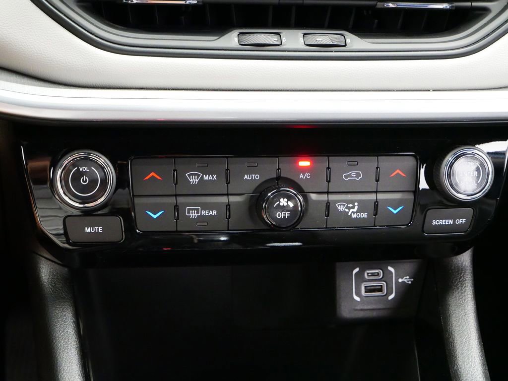 Thumbnail: 2025 Jeep Compass - 37