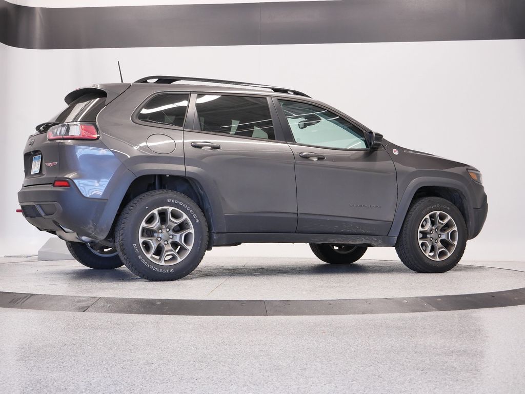 Thumbnail: 2022 Jeep Cherokee - 4