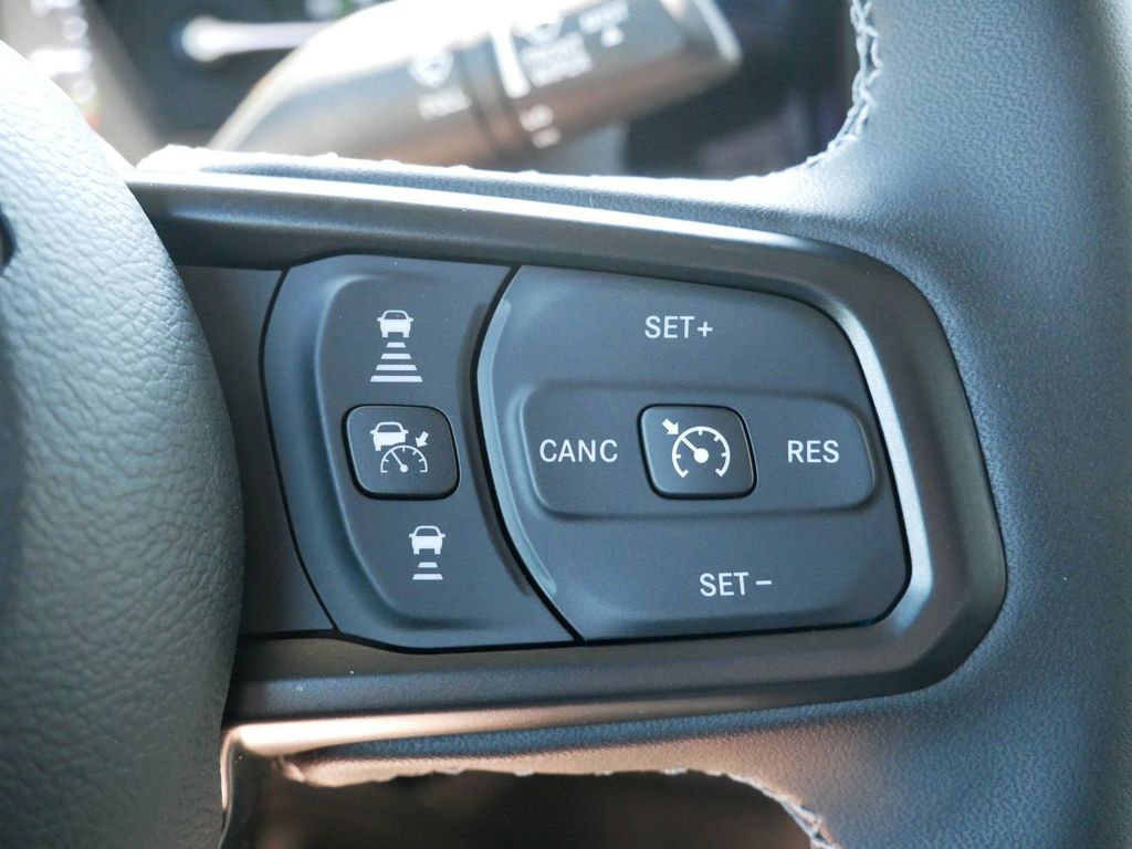 2025 Jeep Wrangler Sport 4xe 36