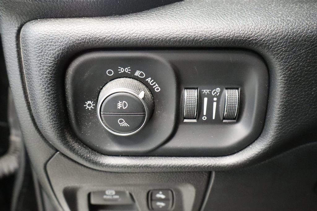 Thumbnail: 2022 RAM 1500 - 36