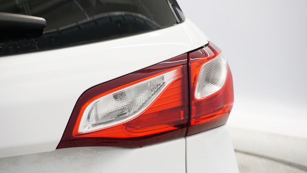 Thumbnail: 2019 Chevrolet Equinox - 16