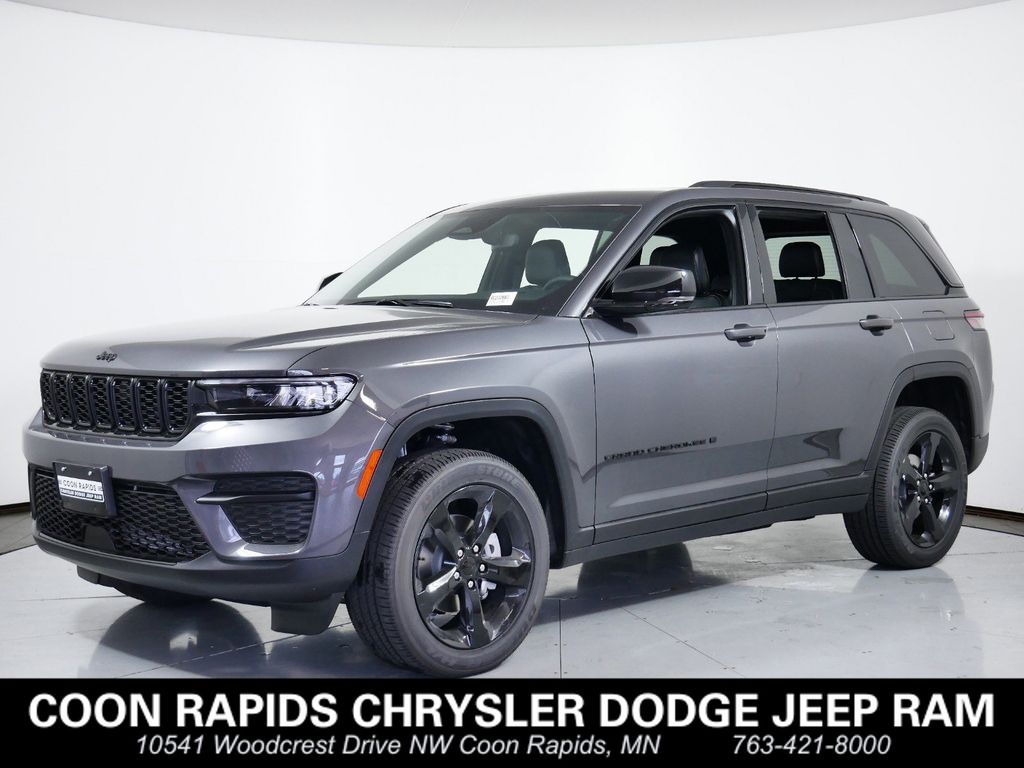 2024 Jeep Grand Cherokee Altitude -
                  Coon Rapids, MN