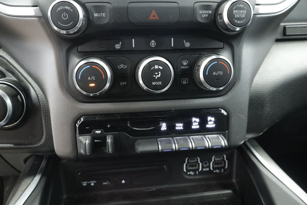 Thumbnail: 2019 RAM 1500 - 30