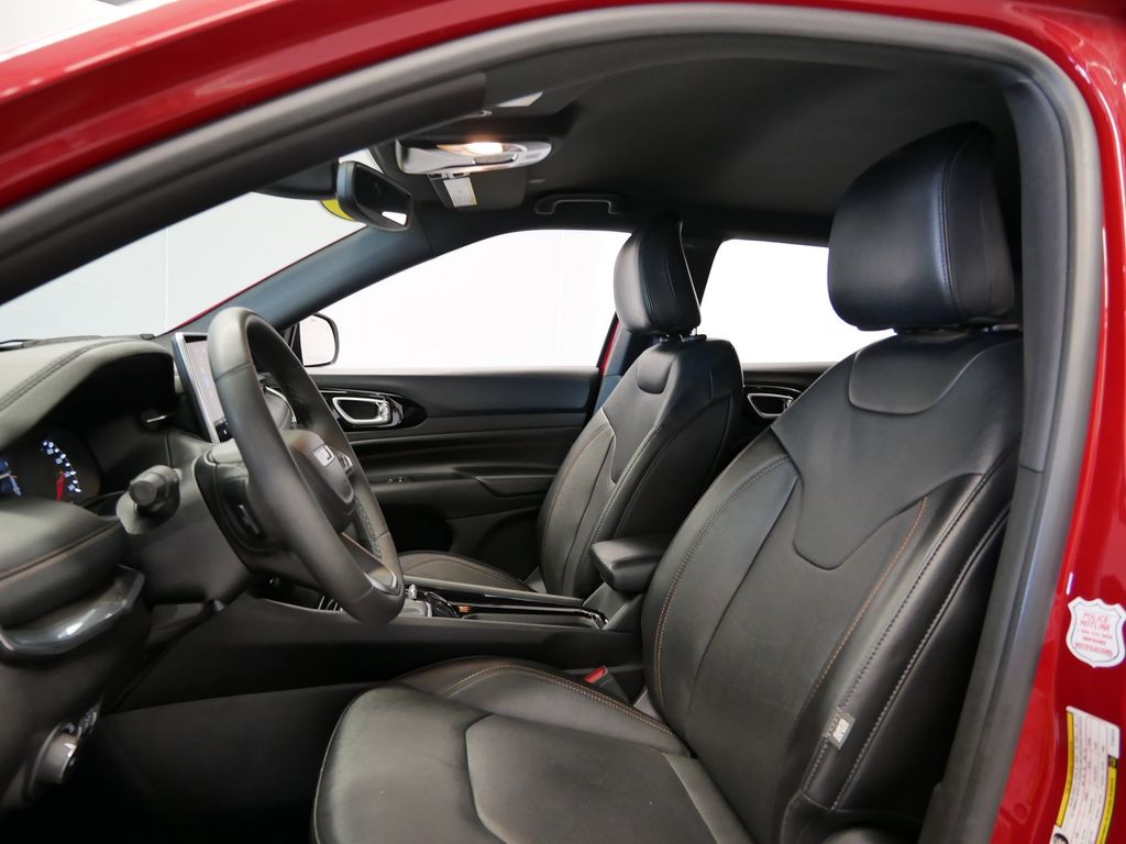 Thumbnail: 2023 Jeep Compass - 3