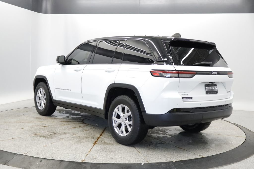 Thumbnail: 2022 Jeep Grand Cherokee - 3