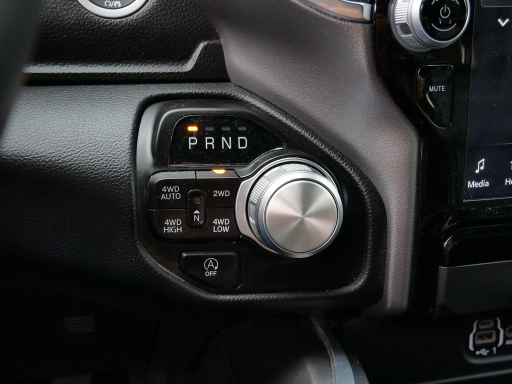 Thumbnail: 2023 RAM 1500 - 36