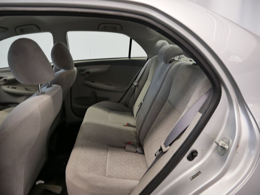 Thumbnail: 2009 Toyota Corolla - 18