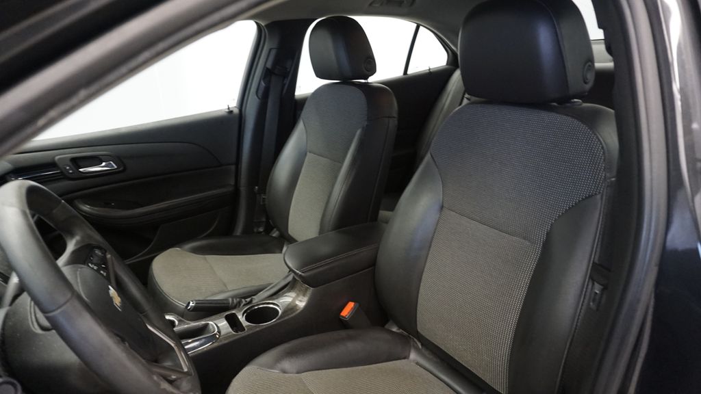 Thumbnail: 2014 Chevrolet Malibu - 33