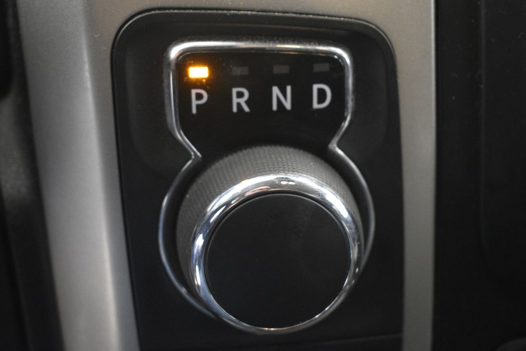 Thumbnail: 2019 RAM 1500 Classic - 43