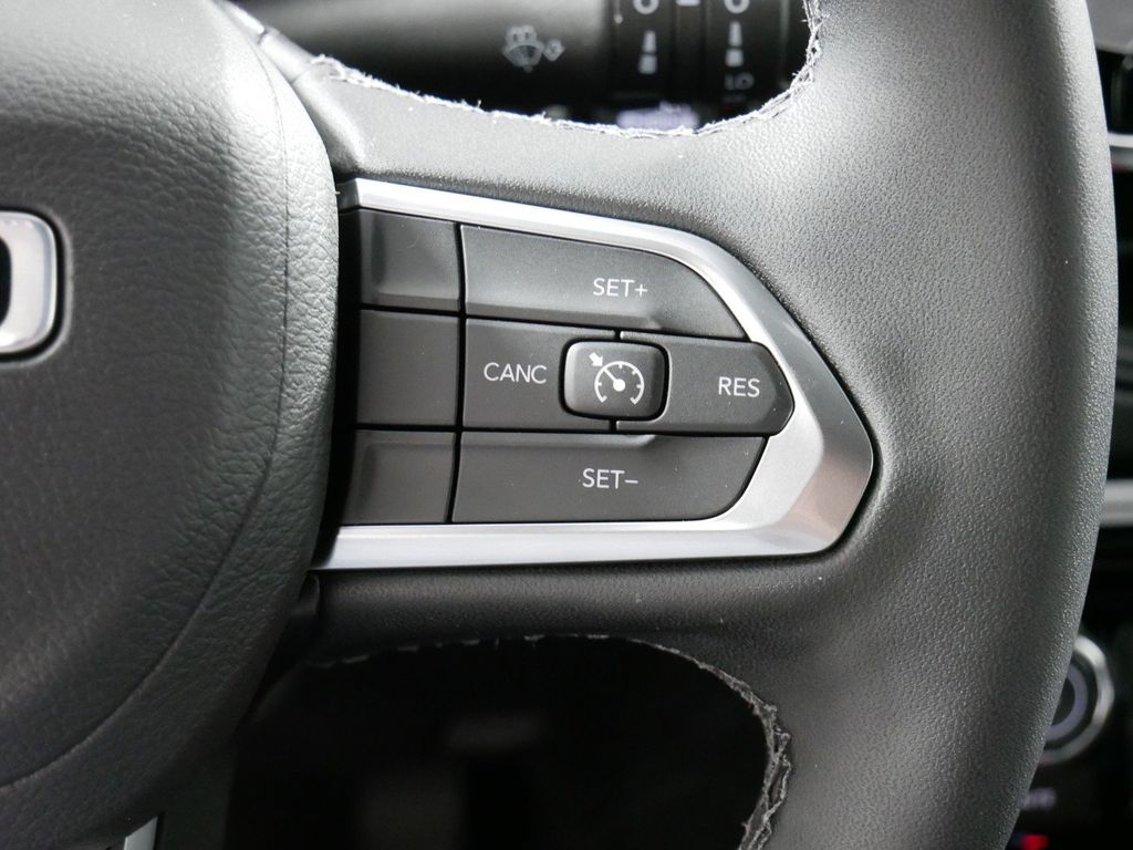 Thumbnail: 2024 Jeep Compass - 32