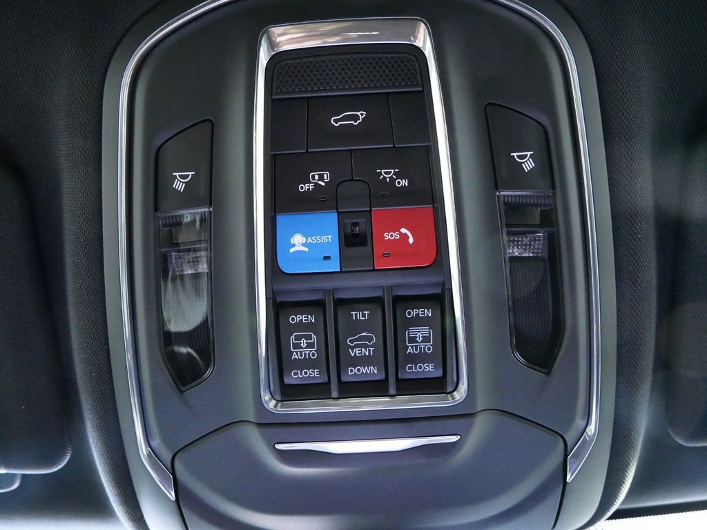 Thumbnail: 2025 Jeep Grand Cherokee - 50