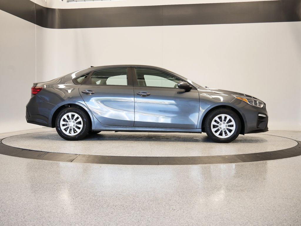 Thumbnail: 2021 Kia Forte - 39