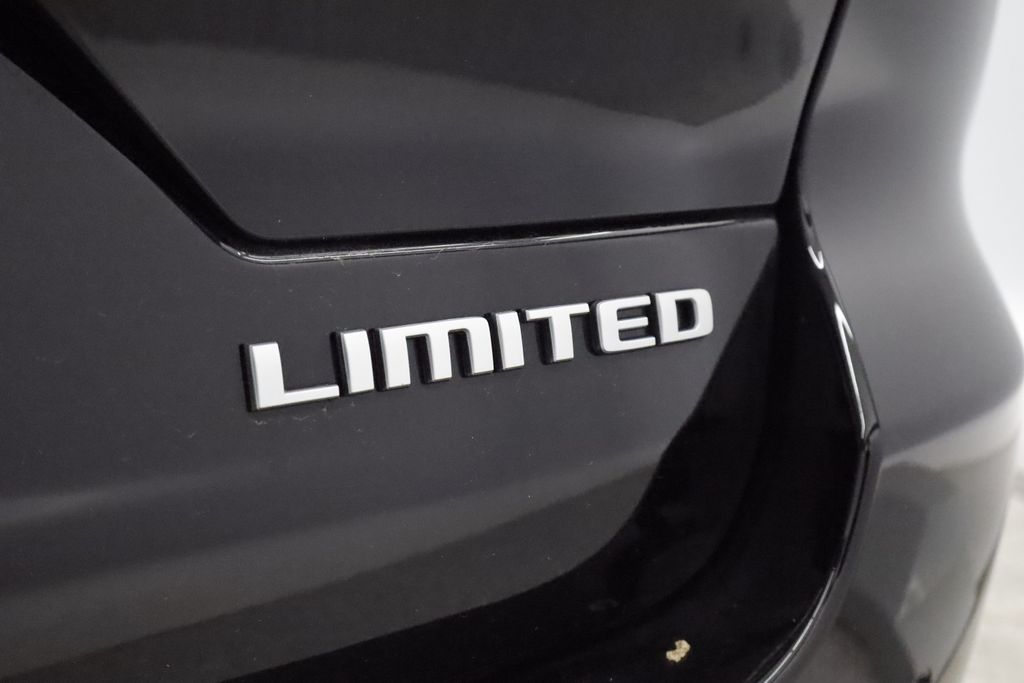 Thumbnail: 2026 Jeep Grand Cherokee - 18