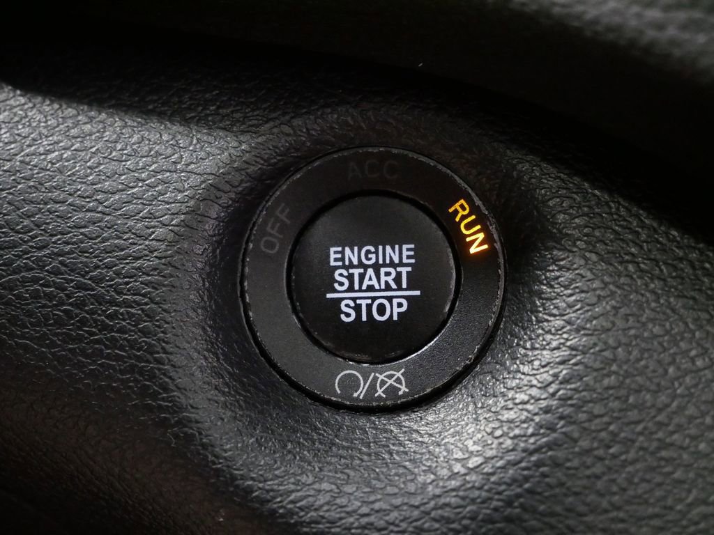 Thumbnail: 2022 Jeep Cherokee - 41