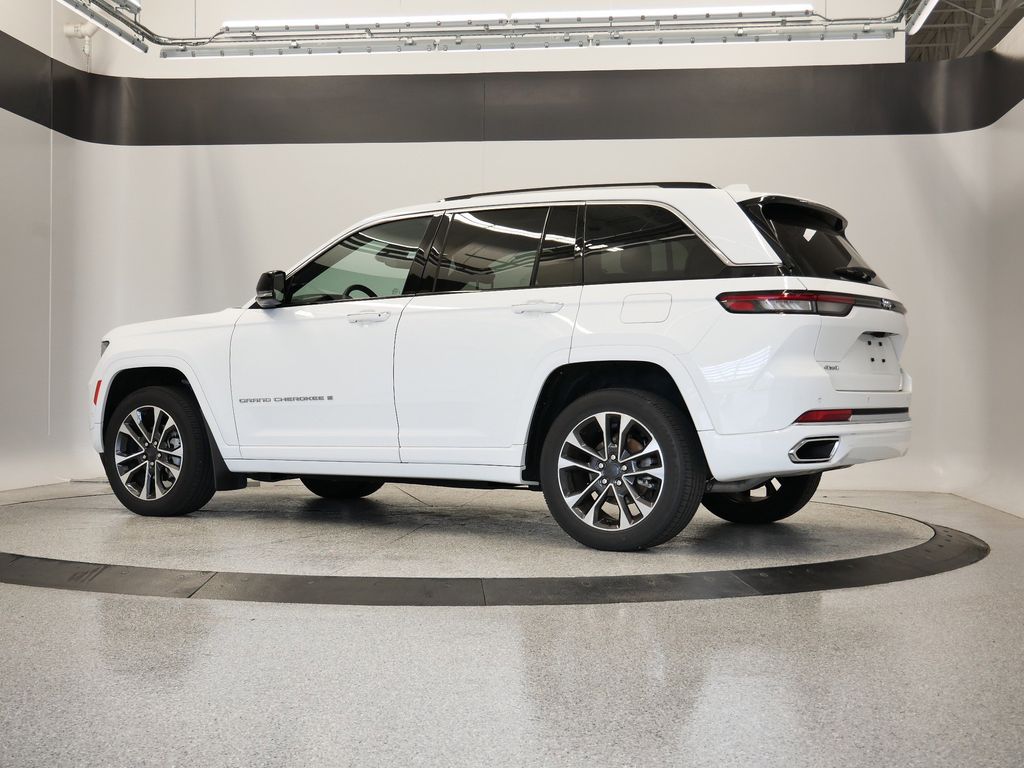 Thumbnail: 2022 Jeep Grand Cherokee - 3