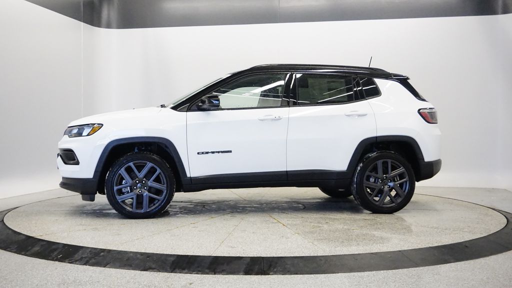 Thumbnail: 2026 Jeep Compass - 3