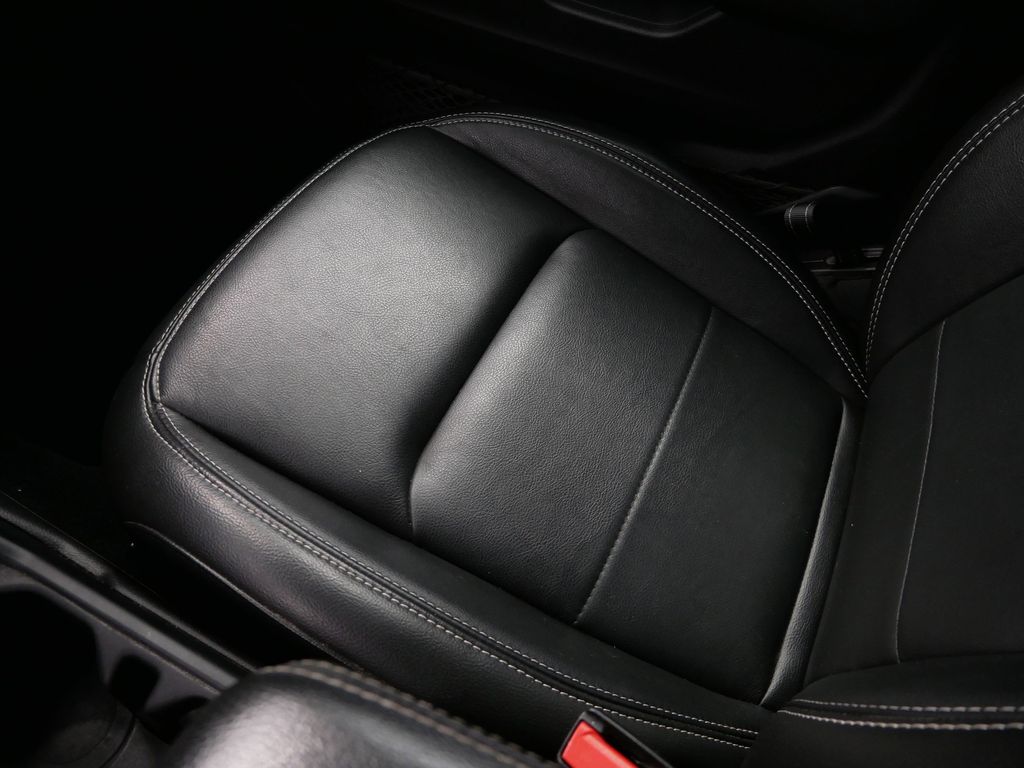 Thumbnail: 2022 Jeep Wrangler - 41