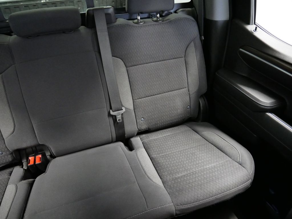 Thumbnail: 2022 Chevrolet Silverado 1500 - 19