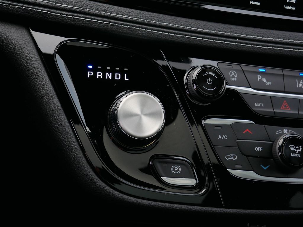 Thumbnail: 2026 Chrysler Pacifica - 36