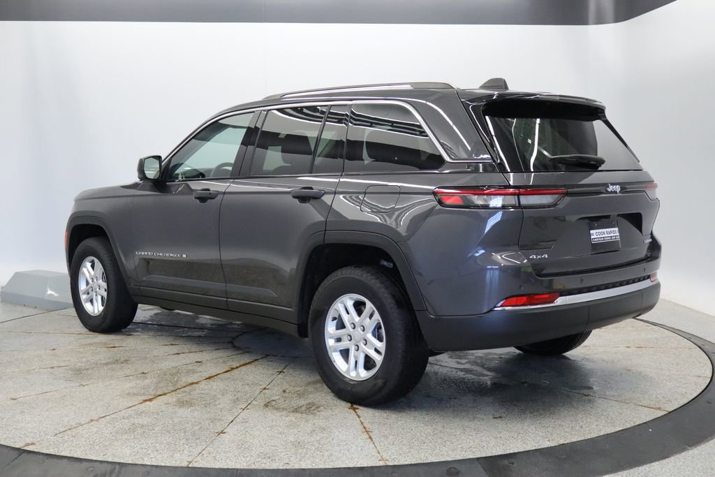Thumbnail: 2023 Jeep Grand Cherokee - 3