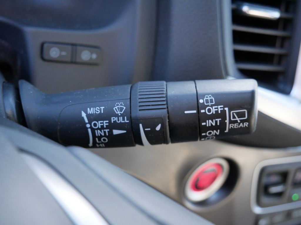 Thumbnail: 2018 Honda Pilot - 30