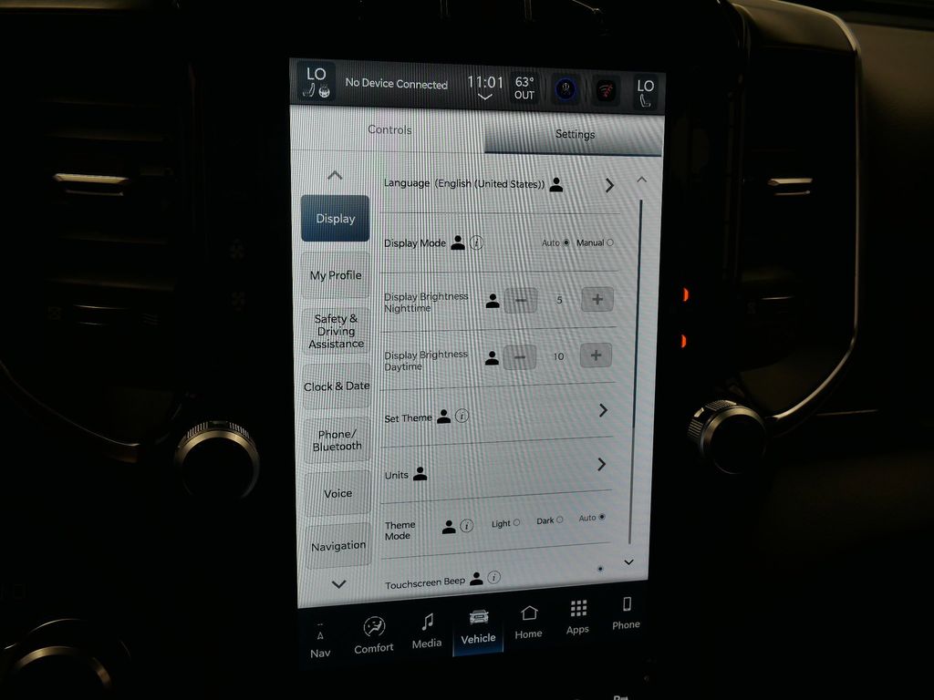 Thumbnail: 2024 RAM 1500 - 32