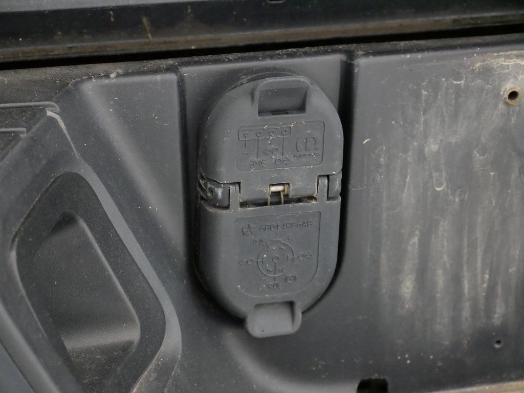 Thumbnail: 2019 RAM 1500 Classic - 20