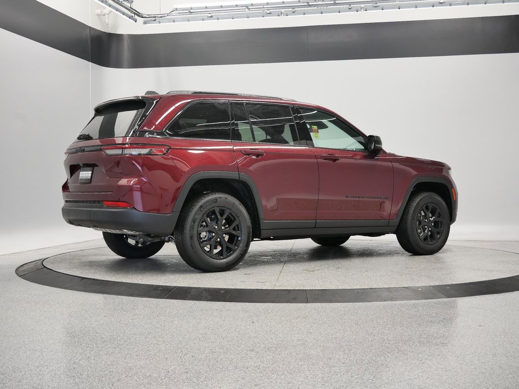 Thumbnail: 2025 Jeep Grand Cherokee - 46