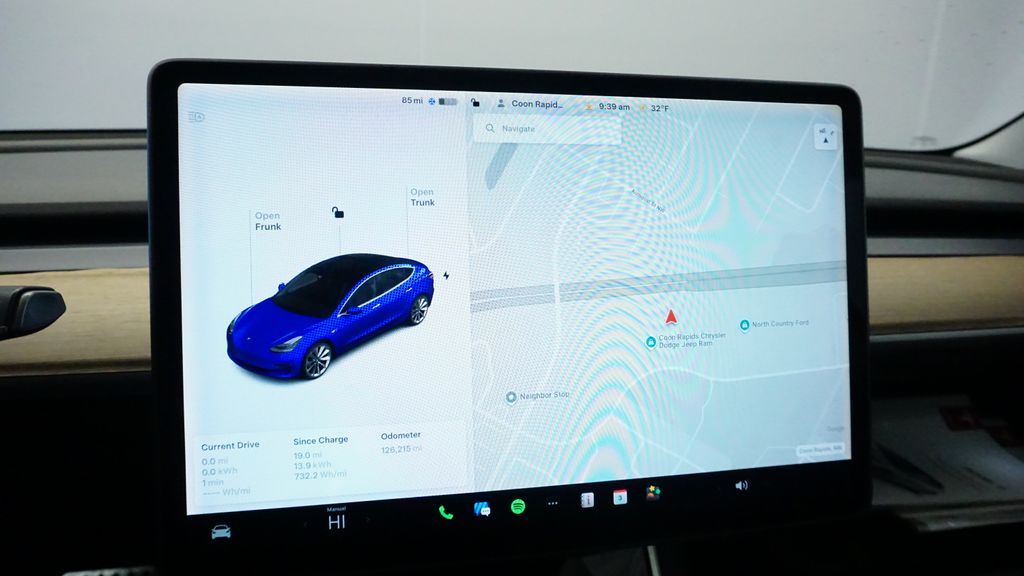 Thumbnail: 2018 Tesla Model 3 - 25
